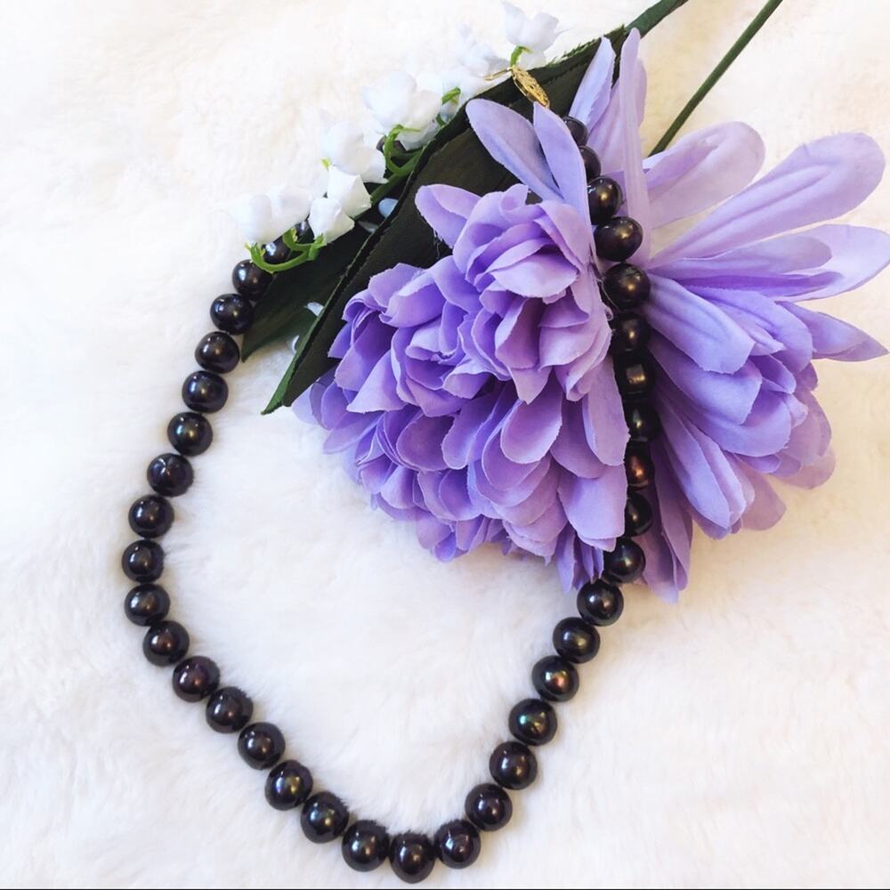 Multi-color Dark Beans Necklace - Picture 9 of 9
